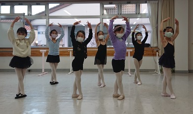 バレエサークル・プチパピヨン 受講料&クラス内容