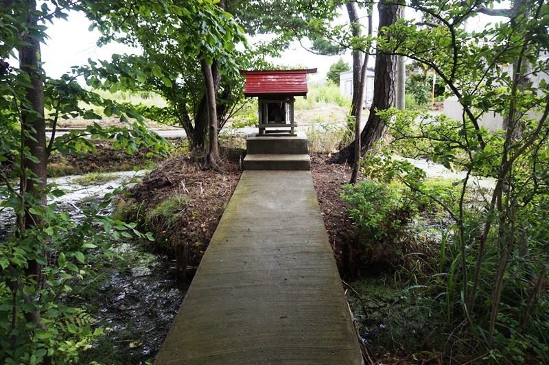 末社 西田沢八幡宮 末社 西田沢八幡宮