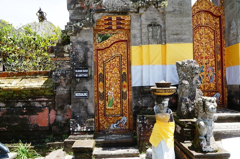 中門の扉 Pura Ulun Danu Bratan 中門の扉 Pura Ulun Danu Bratan