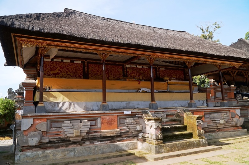 Pelinggih RATU MANCA Pura Penataran Sasih Pelinggih RATU MANCA Pura Penataran Sasih