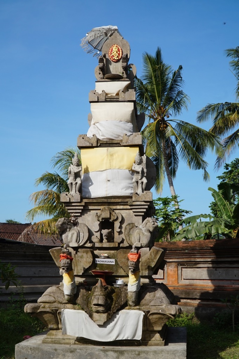 シワ神のパドマサナ Śiva PADMASANA Pura Penataran Sasih シワ神のパドマサナ Śiva PADMASANA Pura Penataran Sasih