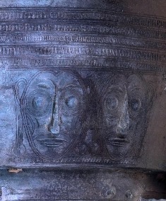 ペジェンの月に刻まれている人面 ペジェンの月に刻まれている人面