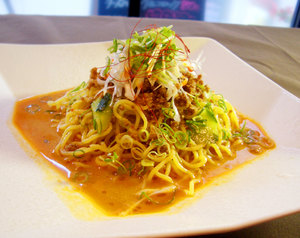 冷やし坦々麺はじめました♪画像