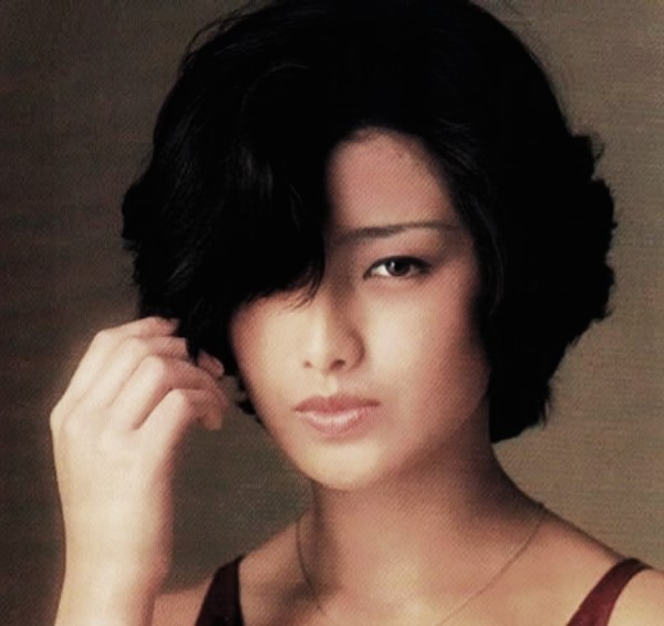 山口百恵