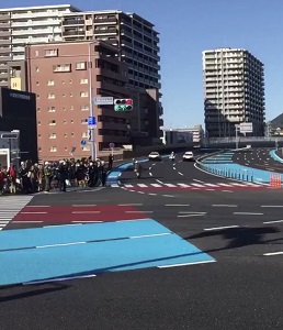 福岡市東区　「多々良中西」交差点