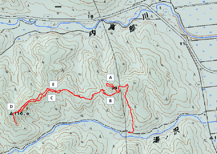 湯ノ沢館・二の陣地、西頂部と西方山城遺構の位置図 湯ノ沢館・二の陣地、西頂部と西方山城遺構の位置図
