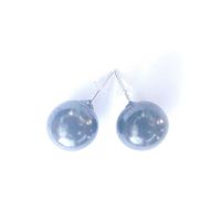 ピアス