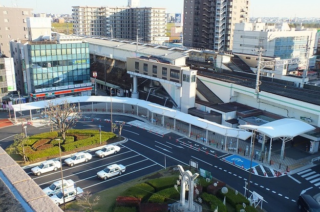 三郷駅前の風景