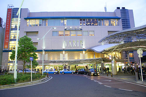 越谷市 新越谷駅前の街並み