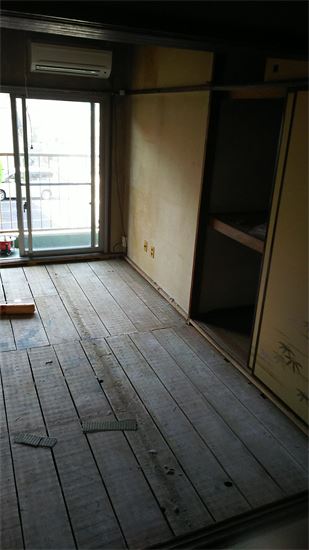 和室の壁紙クロス施工前 松戸市
