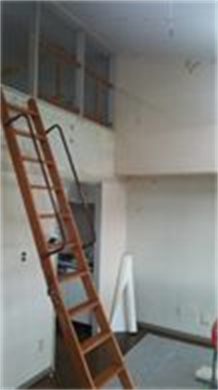 クロス張替え施工前