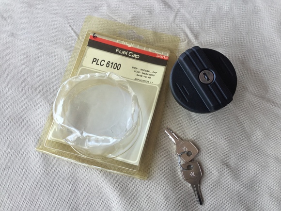 英国 レア ガスキャップ