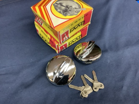 英国 レア ガスキャップ