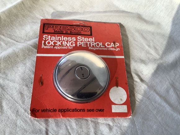 英国 レア ガスキャップ