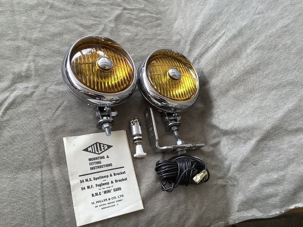 英国　【 NOTEK 】 レアなイエロータイプ　フォグランプ　フォグライト : L1b LEDフォグランプ 日本ブランド ロイヤルガードΩ