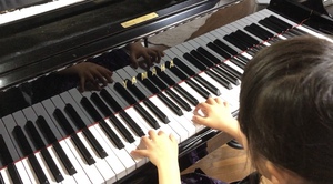 むらかみピアノ教室 レッスン案内 絶対音感トレーニング動画等