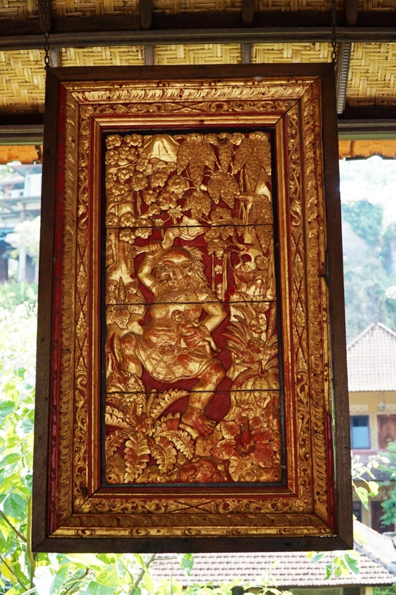 金箔の板絵　Pura Gunung Lebah